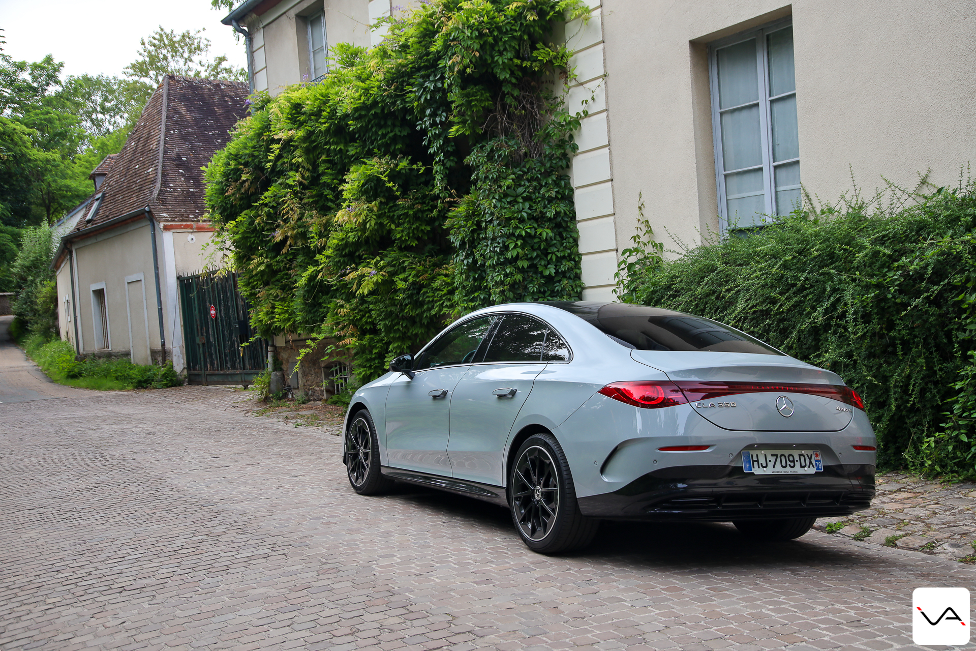 Mercedes Benz CLA 350